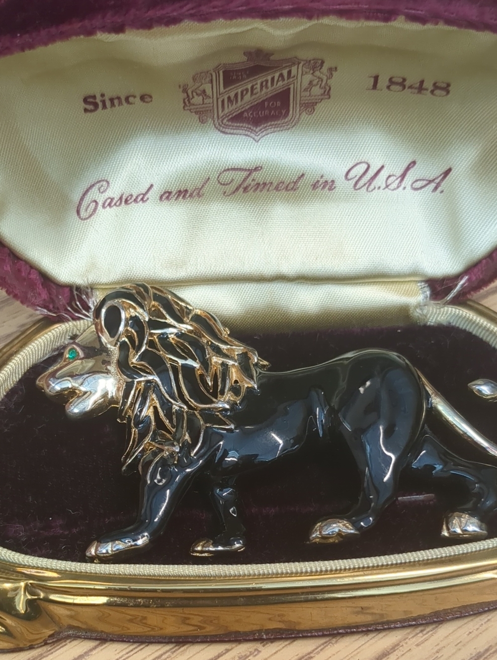 Vintage Black and Gold Lion Figurine Brooch -